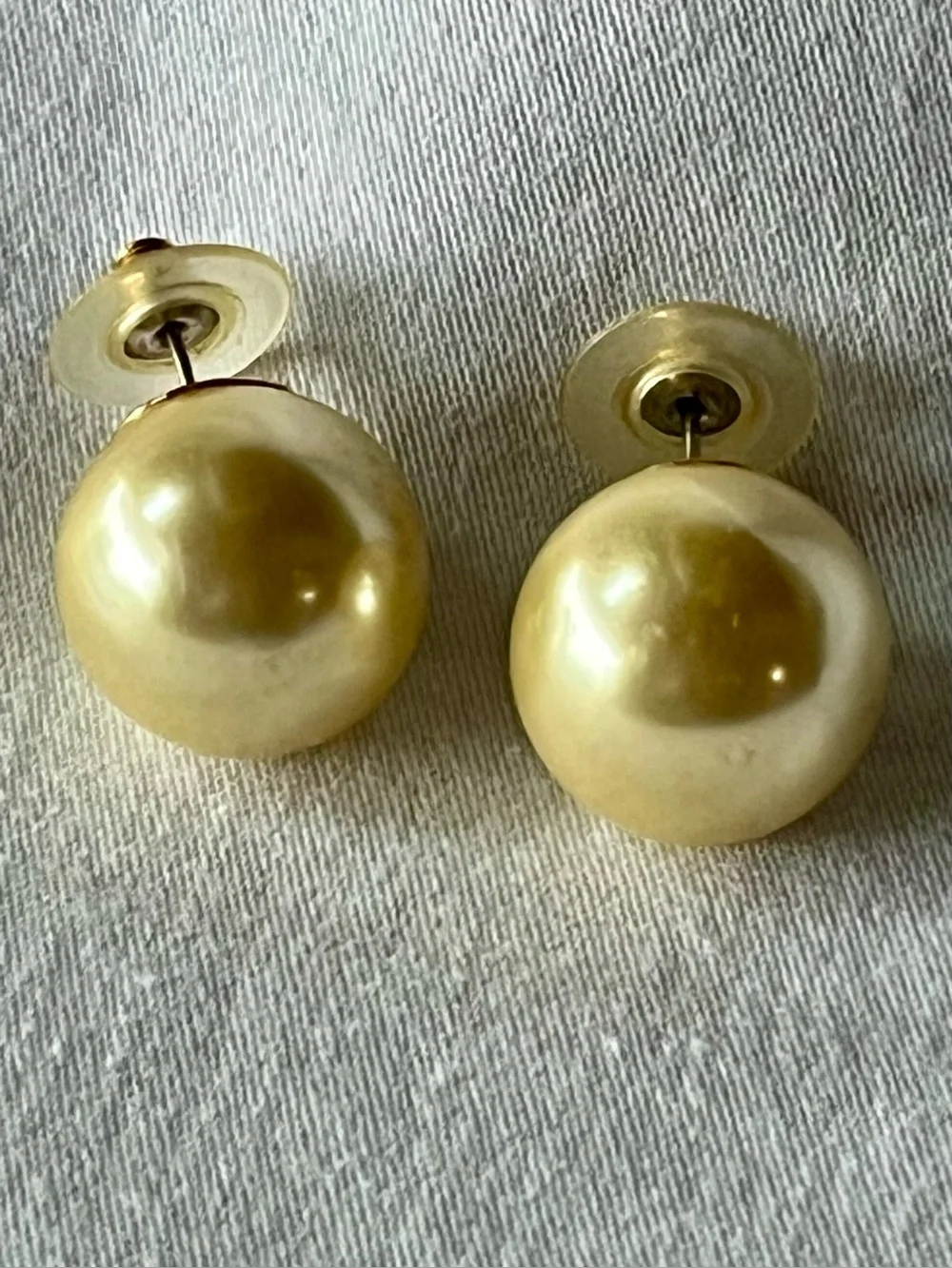 Vintage 80s Chunky Cream Faux Pearl Stud Earrings Big Round Costume Comfort Back